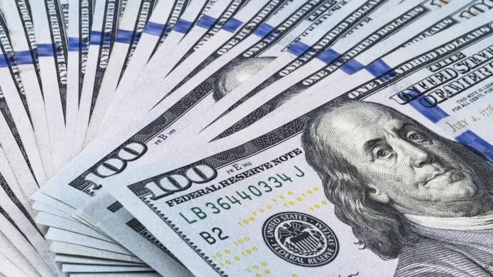FX Trading Volumes Get Mixed Trends as USD Hits Historic Low